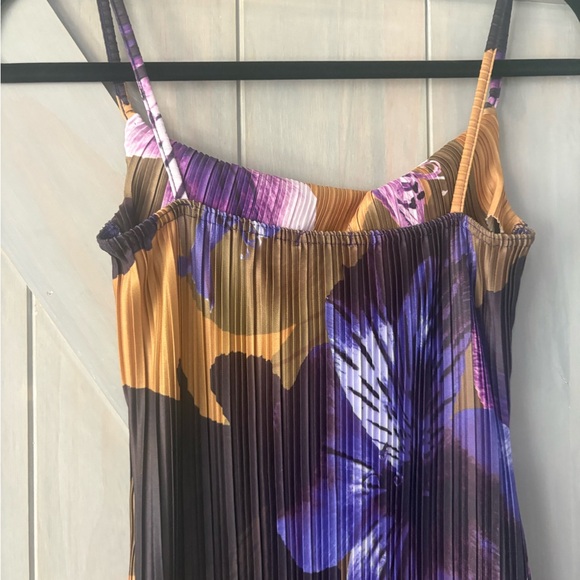 Boohoo Floral Maxi Dress - Picture 4 of 10